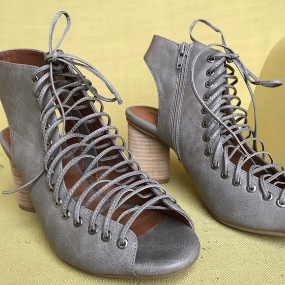Jeffery Campbell Lace Up Cours Booties Taupe Grey - Picture 2 of 5